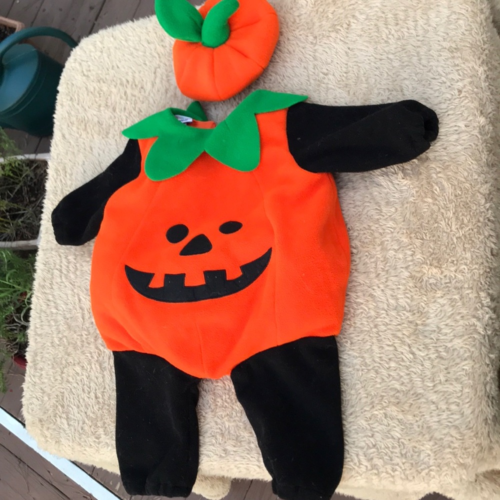 Pumpkin Halloween costume